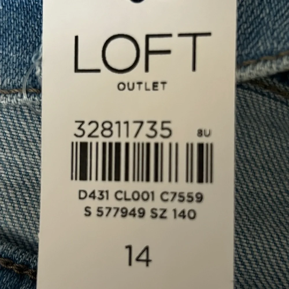 Women’s Loft Outlet Boyfriend Jeans size 14 - Picture 12 of 12